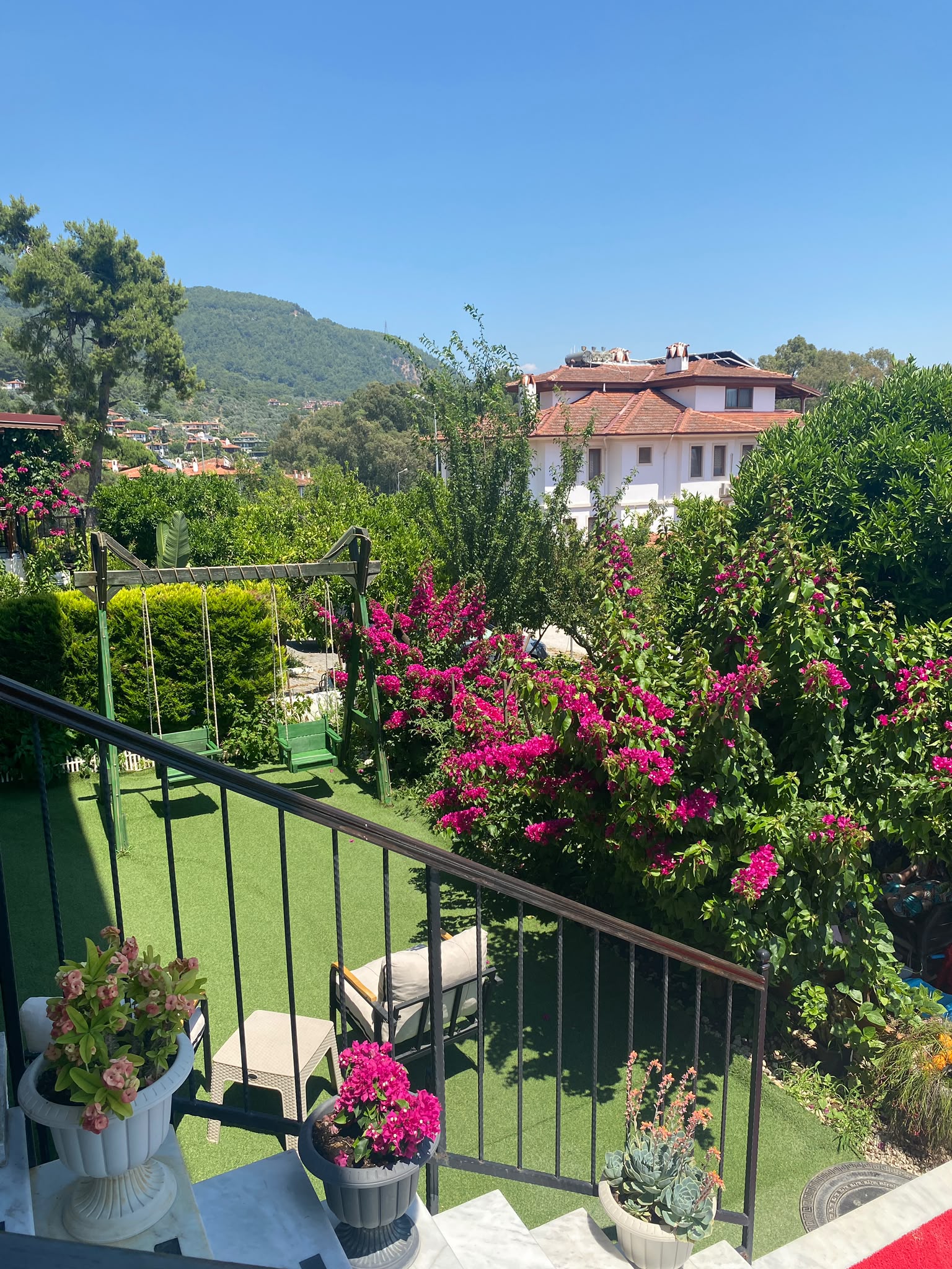 Özgem Apart Hotel Akyaka tesis görünümü
